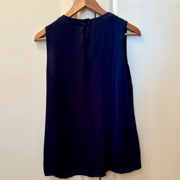 ✨NWOT✨ CAbi Weekday Top - Sz S - Picture 7 of 12
